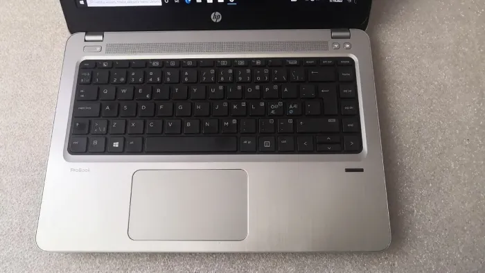 Ультрабук HP ProBook 430 G4 / 13.3" IPS / Intel Core i5-7200U (2(4) ядра по 2.5-3.1 GHz) / 8GB DDR4 / 240GB SSD / HD Graphics 620 / WebCam б/в - зображення 3