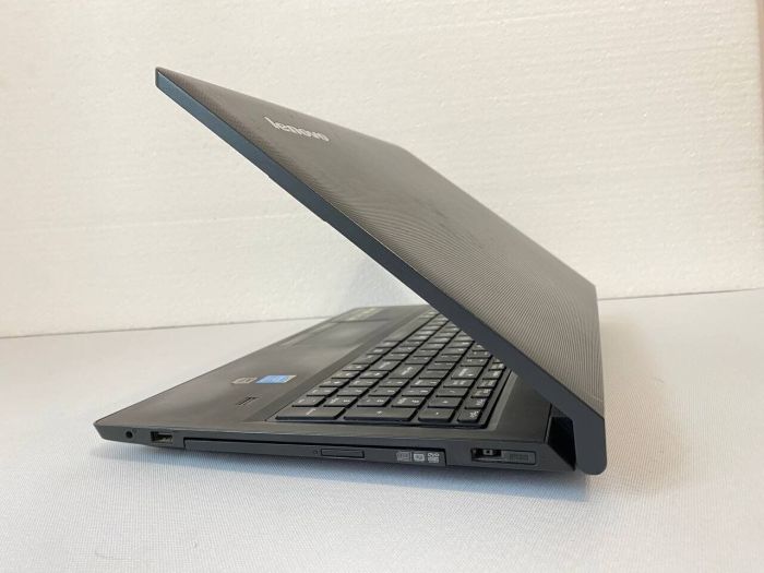 Ноутбук Б-клас Lenovo B5400 / 15.6" (1366x768) TN / Intel Pentium 3550M (2 ядра по 2.3 GHz) / 8 GB DDR3 / 240 GB SSD / Intel HD Graphics / WebCam / DVD-RW / HDMI б/в - зображення 6