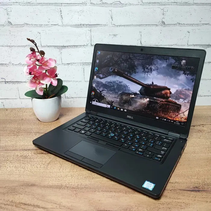 Ультрабук Dell Latitude 5480 / 14" (1920x1080) TN / Intel Core i5-6300U (2 (4) ядра по 2.4 - 3.0 GHz) / 8 GB DDR4 / 128 GB SSD / Intel HD Graphic 520 / WebCam б/в - зображення 4