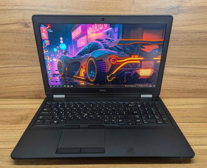 Ноутбук Dell Latitude E5570 / 15.6" (1920x1080) IPS / Intel Core i5-6300U (2 (4) ядра по 2.4 - 3.0 GHz) / 8 GB DDR4 / 240 GB SSD / Intel HD Graphics 520 / HDMI / WebCam / Windows 10 б/в - зображення 2