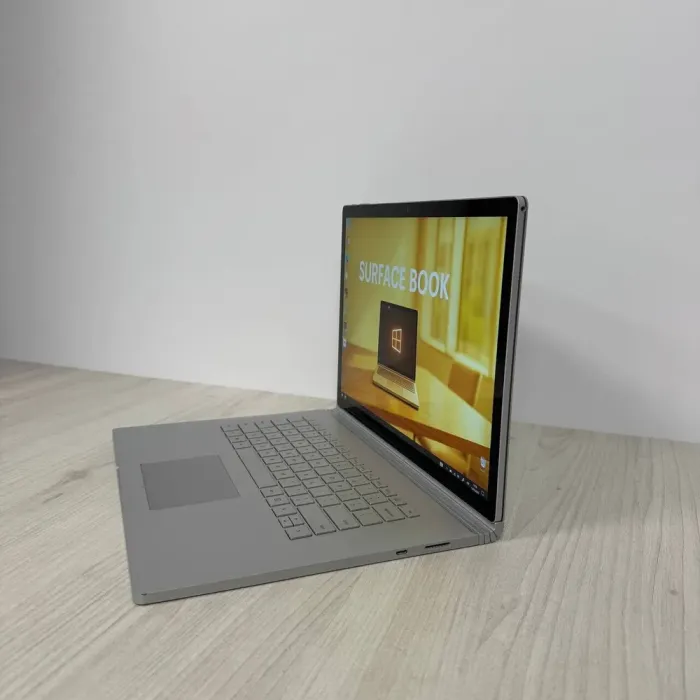 Ігровий ультрабук-трансформер Б-класу Microsoft Surface Book 2 / 15" (3240x2160) IPS Touch / Intel Core i7-8650U (4 (8) ядра по 1.9 - 4.2 GHz) / 16 GB DDR4 / 256 GB SSD NVMe / nVidia GeForce GTX 1060, 6 GB GDDR5, 192-bit / WebCam б/в - зображення 5