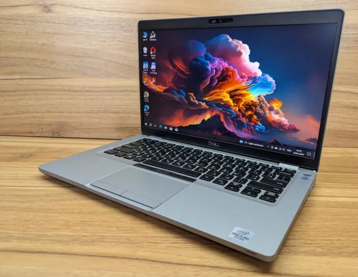 Ультрабук Б-клас Dell Latitude 5410 / 14" (1920x1080) IPS / Intel Core i5-10310U (4 (8) ядра по 1.7 - 4.4 GHz) / 8 GB DDR4 / 256 GB SSD / Intel UHD Graphics / WebCam / TouchID / Windows 10 б/в - зображення 6