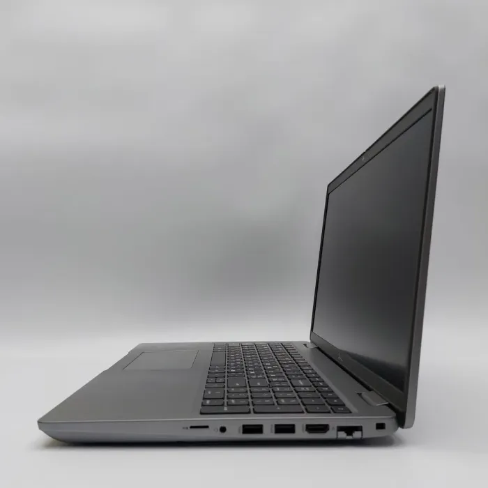 Мобільна робоча станція Б-клас Dell Precision 3561 / 15.6" (1920x1080) IPS / Intel Core i7-11850H (8 (16) ядер по 2.5 - 4.8 GHz) / 32 GB DDR4 / 1000 GB SSD / nVidia Quadro T600, 4 GB GDDR6, 128-bit / WebCam б/в - зображення 6