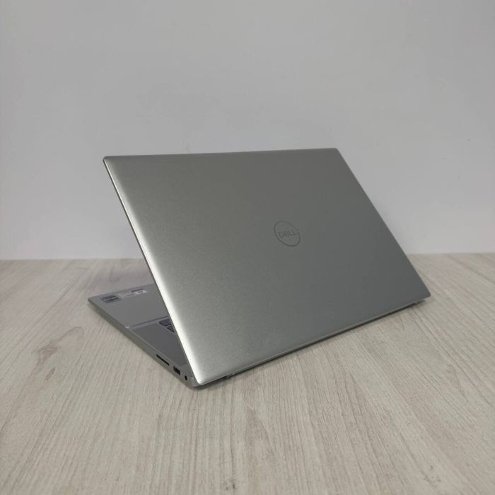Ультрабук Dell Inspiron 5630 / 16" (1920x1080) IPS Touch / Intel Core i7-1360P (12 (16) ядер по 2.2 - 5.0 GHz) / 16 GB DDR5 / 1000 GB SSD / Intel Iris Xe Graphics / WebCam б/в - изображение 8