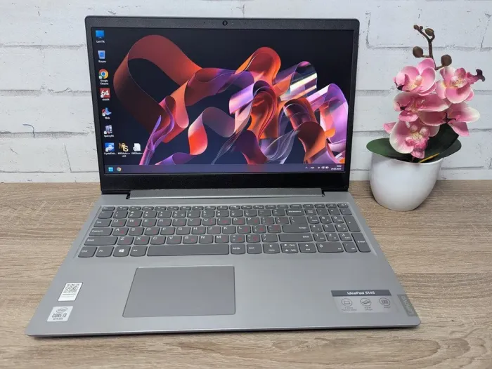 Ноутбук Б-клас Lenovo IdeaPad S145 / 15.6" (1366x768) TN / Intel Core i3-1005G1 (2 (4) ядра по 1.2 - 3.4 GHz) / 20 GB DDR4 / 128 GB SSD + 1000 GB HDD / Intel UHD Graphics / WebCam б/в - зображення 2