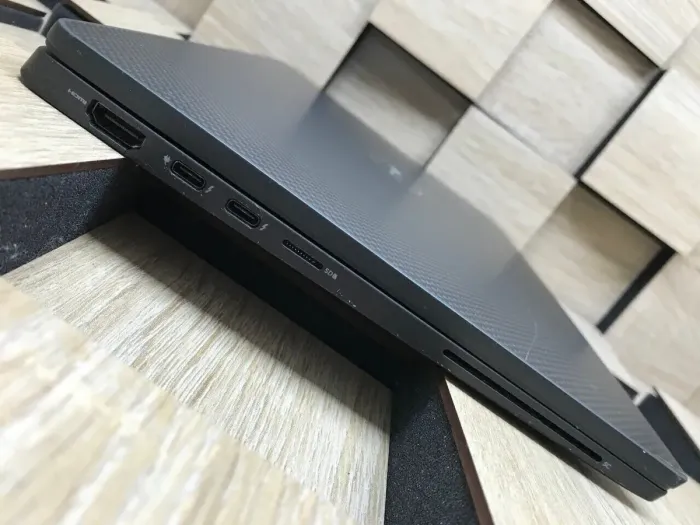 Ультрабук Б-клас Dell Latitude 7410 / 14" (1920x1080) IPS / Intel Core i5-10310U (4 (8) ядра по 1.7 - 4.4 GHz) / 16 GB DDR4 / 256 GB SSD M.2 / Intel UHD Graphics / WebCam / HDMI / Windows 10 б/в - зображення 5