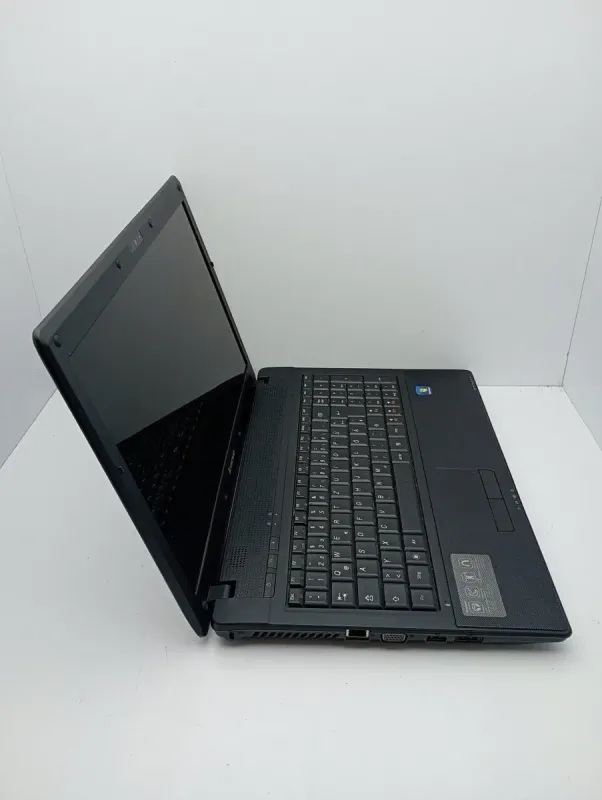 Ноутбук Lenovo G560 / 15.6" (1366x768) TN / Intel Core i3-370M (2 (4) ядра по 2.4 GHz) / 6 GB DDR3 / 320 GB HDD / Intel HD Graphics / WebCam б/в - зображення 5