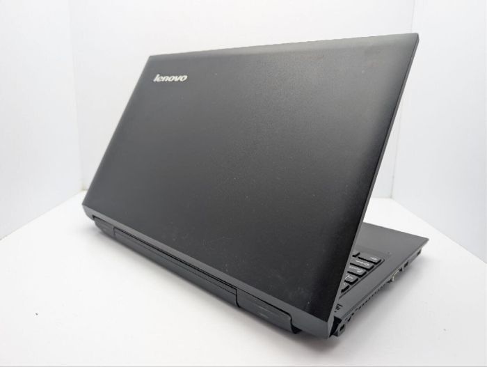 Ноутбук Lenovo B570e / 15.6" (1366x768) TN / Intel Core i3-2330M (2 (4) ядра по 2.2 GHz) / 8 GB DDR3 / 128 GB SSD / Intel HD Graphics 3000 / WebCam / DVD-ROM б/в - зображення 8