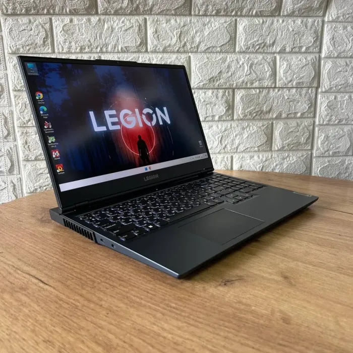 Ігровий ноутбук Lenovo Legion 5 15ACH6H / 15.6" (1920x1080) IPS / AMD Ryzen 5 5600H (6 (12) ядер по 3.3 - 4.2 GHz) / 16 GB DDR4 / 512 GB SSD / nVidia GeForce RTX 3060, 6 GB GDDR6, 192-bit / WebCam б/в - зображення 4