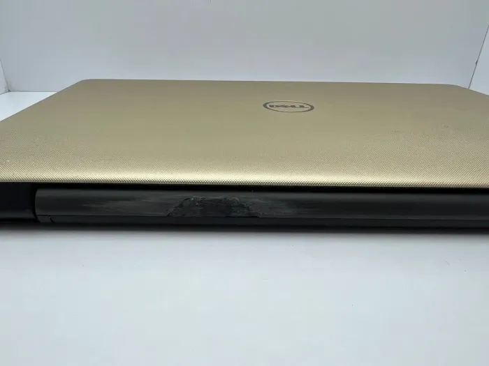 Ноутбук Б-клас Dell Inspiron 15-5755 / 17.3" (1600x900) TN / AMD A8-7410 (4 ядра по 2.2 - 2.5 GHz) / 4 GB DDR3 / 320 GB HDD / AMD Radeon R5 Graphics / WebCam б/в - зображення 6