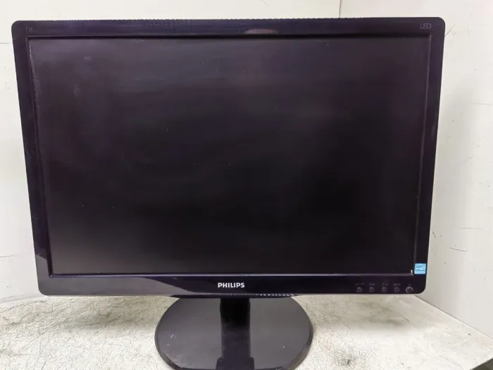 Монітор Б-клас Philips 190V4LSB/19" (1440x900) TN/DVI, VGA/VESA 100x100 + кабелі в комплекті б/в - зображення 2