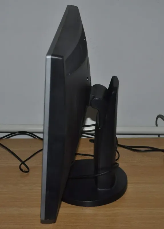 Монітор Samsung SyncMaster 2243WM / 22" (1680x1050) TN / VGA, DVI / Вбудовані колонки 1x 1W / VESA 100x100 б/в - зображення 14