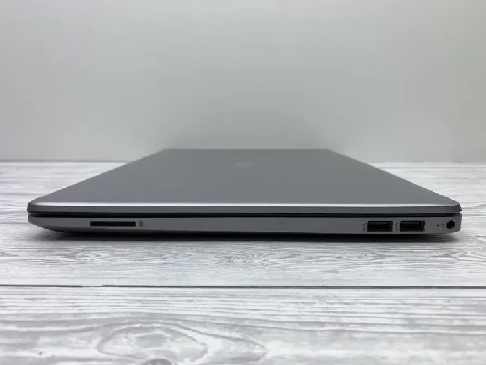 Ультрабук Б-клас HP 250 G8 / 15.6" (1920x1080) TN / Intel Core i5-1135G7 (4 (8) ядра по 2.4 - 4.2 GHz) / 16 GB DDR4 / 512 GB SSD / Intel Iris Xe Graphics / WebCam б/в - зображення 5
