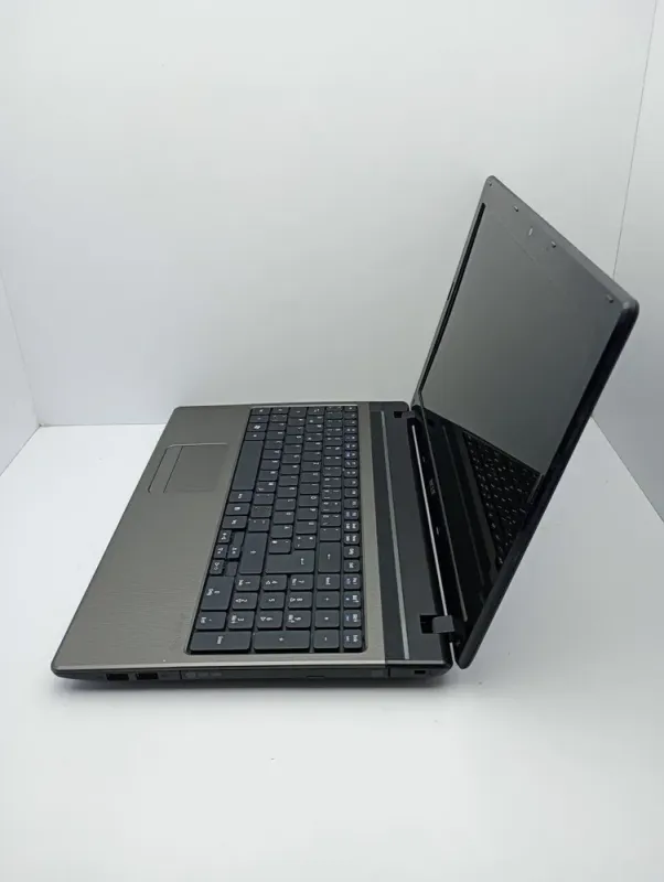 Ноутбук Acer 5750g / 15.6" (1366x768) TN / Intel Core i7-2670QM (4 (8) ядра по 2.2 - 3.1 GHz) / 6 GB DDR3 / 320 GB HDD / nVidia GeForce GT 540M, 1 GB DDR3, 64-bit / WebCam б/в - зображення 6