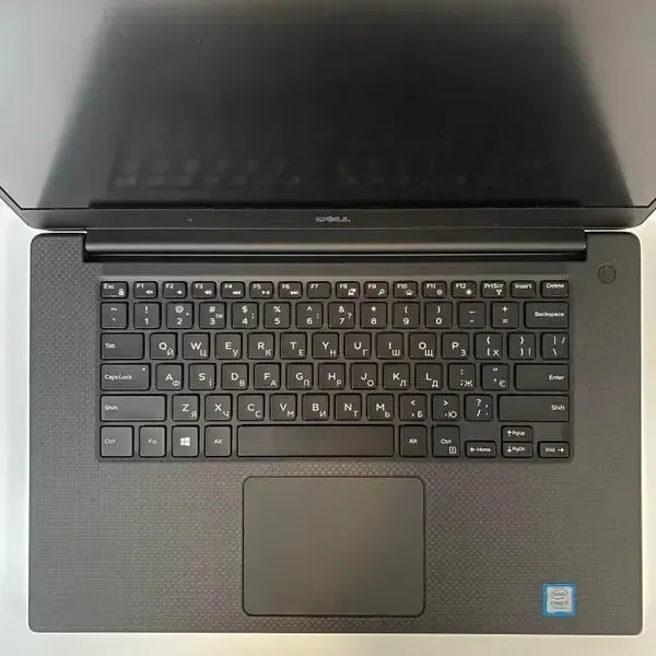 Ігровий ноутбук Б-клас Dell XPS 15 9560 / 15.6" (1920x1080) IPS / Intel Core i7-7700HQ (4 (8) ядра по 2.8 - 3.8 GHz) / 16 GB DDR4 / 512 GB SSD / nVidia Geforce GTX 1050, 4 GB GDDR5, 128-bit / HDMI б/в - зображення 3