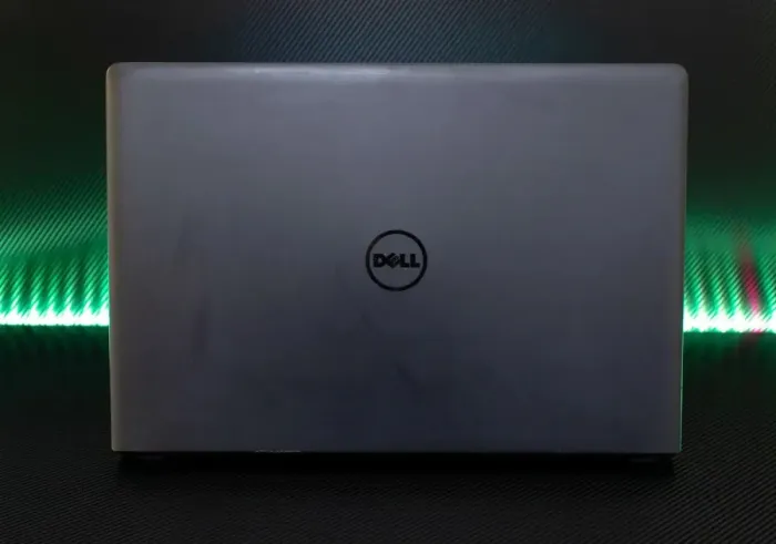 Ноутбук Б-клас Dell Latitude 3570 / 15.6" (1366x768) TN / Intel Core i3-6100U (2 (4) ядра по 2.3 GHz) / 4 GB DDR3 / 120 GB SSD / HD Graphics 520 / WebCam / HDMI б/в - зображення 5