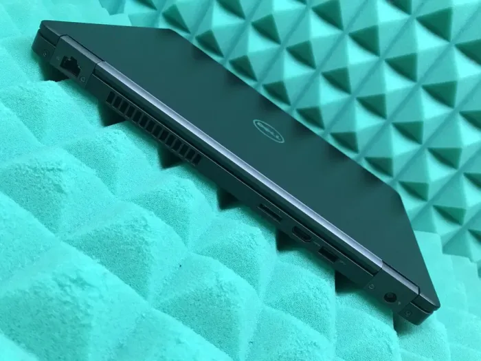 Ноутбук Dell Latitude 5480 / 14" TN / Intel Core i7-7600U (2(4) ядра по 2.8-3.9 GHz) / 8GB DDR4 / 240GB SSD M.2 / HD Graphics 620 / WebCam / USB 3.1 / HDMI / Win 11 б/в - зображення 7