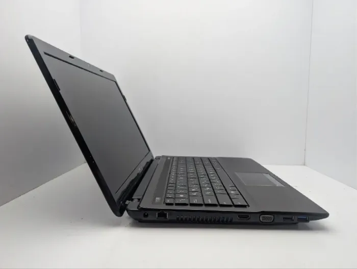 Ноутбук Asus K53 / 15.6" (1366x768) TN / AMD A6-3400M (4 ядра по 1.4 - 2.3 GHz) / 6 GB DDR3 / 640 GB HDD / AMD Radeon HD 6520G Graphics / WebCam / DVD-ROM б/в - изображение 4