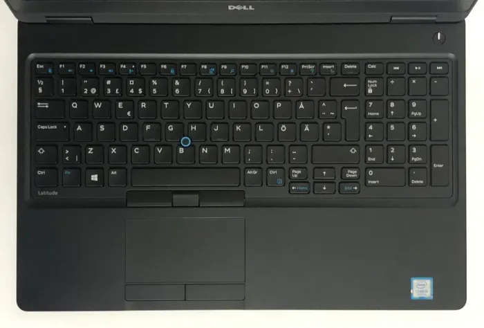 Ігровий ноутбук Dell Latitude 5580 / 15,6" (1920x1080) IPS / Intel Core i5-7440HQ (4 ядра по 2,8 - 3,8 ГГц) / 8 ГБ DDR4 / 256 ГБ SSD / nVidia GeForce 940MX, 2 ГБ GDDR5, 64-біт / Веб-камера б/в - зображення 8