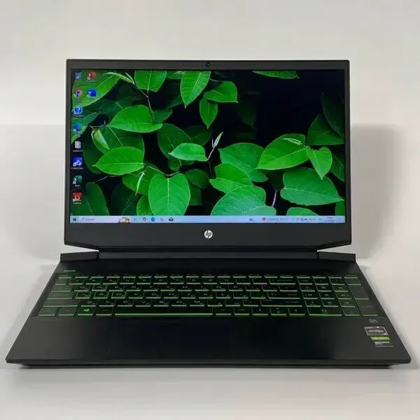 Ігровий ноутбук HP Pavilion Gaming / 15.6" (1920x1080) IPS / AMD Ryzen 5 3550H (4 (8) ядра по 2.1 - 3.7 GHz) / 16 GB DDR4 / 512 GB SSD / nVidia GeForce GTX 1050, 3 GB GDDR5, 96-bit / WebCam / HDMI б/в - зображення 2