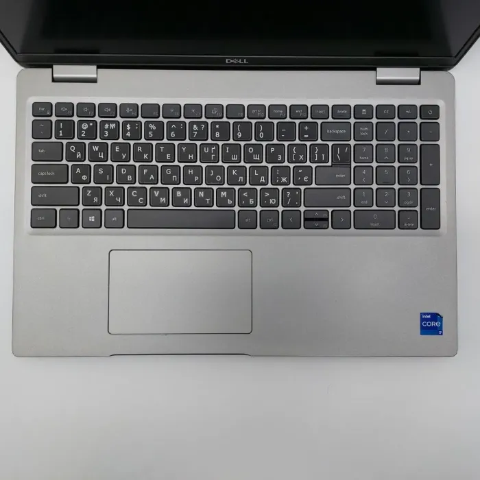 Мобільна робоча станція Dell Precision 3561 / 15.6" (1920x1080) IPS / Intel Core i7-11850H (8 (16) ядер по 2.5 - 4.8 GHz) / 32 GB DDR4 / 512 GB SSD / nVidia Quadro T600, 4 GB GDDR6, 128-bit / WebCam / Win 11 Pro б/в - зображення 3