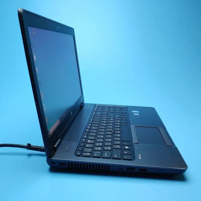 Мобільна робоча станція HP ZBook 15 G2 / 15.6" (1920x1080) TN / Intel Core i7-4810MQ (4 (8) ядра по 2.8 - 3.8 GHz) / 8 GB DDR3 / 512 GB SSD / nVidia Quadro K610M, 1 GB GDDR5, 64-bit / DVD-RW / Win 10 Pro б/в - зображення 4