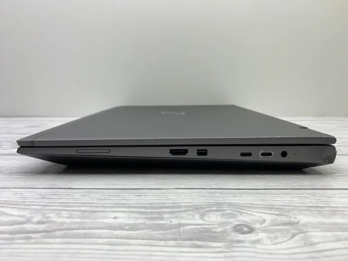 Мобільна робоча станція Б-класу HP ZBook Fury 15 G8 / 15,6" (1920x1080) IPS / Intel Core i7-11850H (8 (16) ядер по 2.1 - 4.8 GHz) / 32 GB DDR4 / 512 GB SSD M.2 / nVidia Quadro T1200, 4 GB GDDR6, 128-bit / WebCam б/в - зображення 5