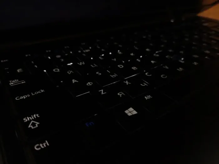 Ультрабук Dell Latitude E7440 / 14" (1366x768) TN / Intel Core i5-4310U (2 (4) ядра по 2.0 - 3.0 GHz) / 8 GB DDR3 / 256 GB SSD / Intel HD Graphics 4400 / WebCam / Windows 10 б/в - зображення 6