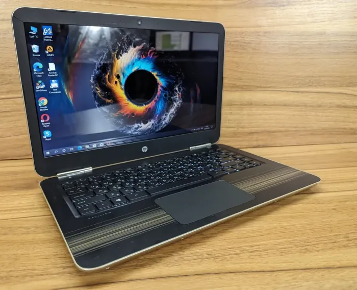 Ноутбук Б-клас HP Pavilion 14 al061nr / 14" (1366x768) TN / Intel Core i3-6100U (2 (4) ядра по 2.3 GHz) / 8 GB DDR4 / 240 GB SSD / Intel HD Graphics 520 / WebCam / Windows 10 б/в - зображення 5