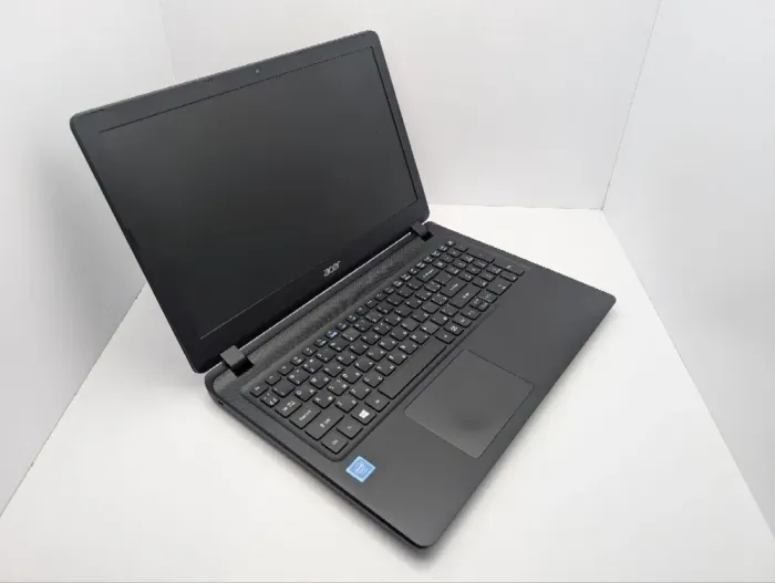 Ноутбук Acer Aspire ES1-533 / 15.6" (1366x768) TN / Intel Celeron N3350 (2 ядра по 1.1 - 2.4 GHz) / 6 GB DDR3 / 120 GB SSD / Intel HD Graphics 500 / WebCam б/в - зображення 6