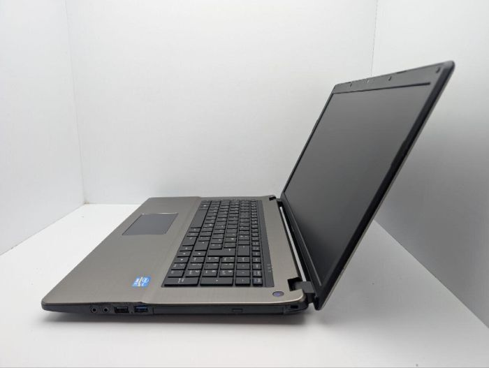 Ноутбук Terra Mobile 1749 / 17.3" (1600x900) TN / Intel Core i5-4200M (2 (4) ядра по 2.5 - 3.1 GHz) / 8 GB DDR3 / 1000 GB HDD / Intel HD Graphic 4600 / WebCam / DVD-ROM б/в - зображення 5