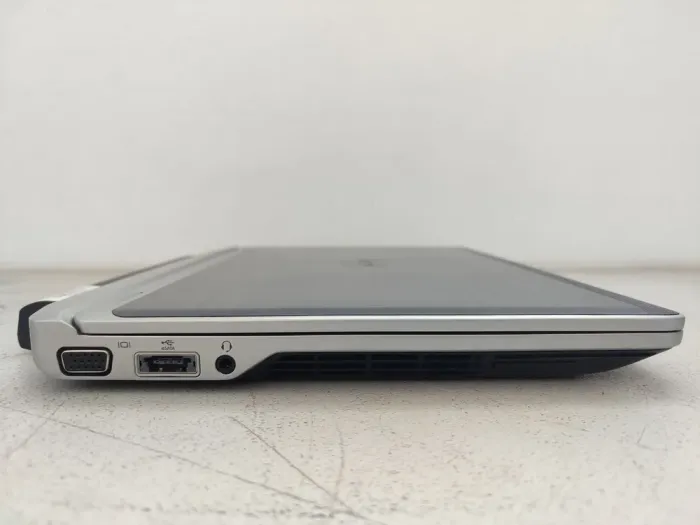 Нетбук Dell Latitude E6220 / 12.5" (1366x768) TN / Intel Core i5-2520M (2 (4) ядра по 2.5 - 3.2 GHz) / 8 GB DDR3 / 128 GB SSD / Intel HD Graphics 3000 / WebCam б/в - зображення 4