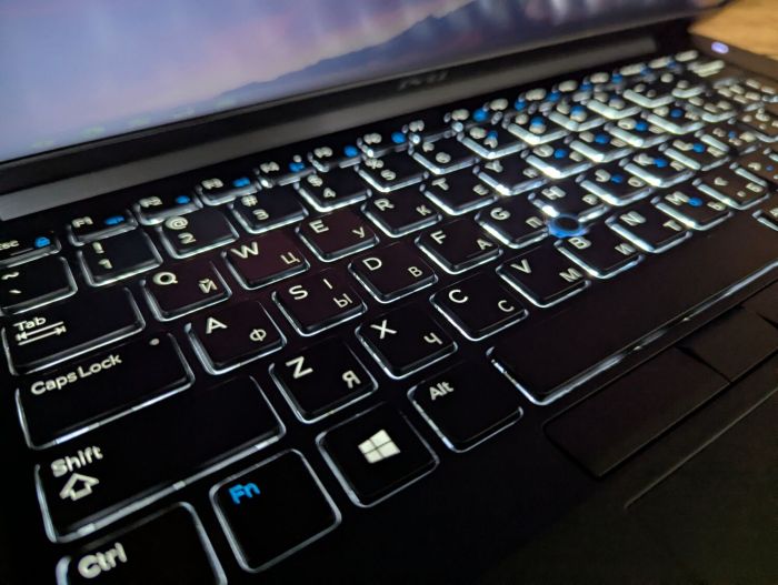 Ультрабук Dell Latitude 7480 / 14" (1366x768) TN / Intel Core i5-7300U (2 (4) ядра по 2.6 - 3.5 GHz) / 16 GB DDR4 / 256 GB SSD / Intel HD Graphics 620 / WebCam / Windows 10 б/в - зображення 6