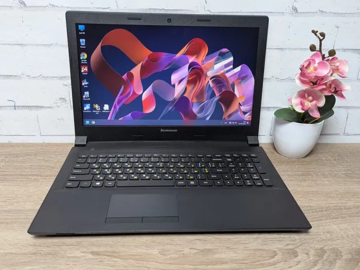 Ноутбук Б-клас Lenovo IdeaPad B50-30 / 15.6" (1366x768) TN / Intel Celeron N2840 (2 ядра по 2.16 - 2.58 GHz) / 8 GB DDR3 / 256 GB SSD / Intel HD Graphics / WebCam б/в - зображення 4