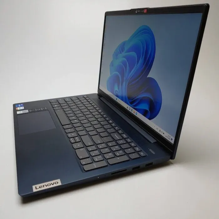 Ультрабук Lenovo IdeaPad 5 15ITL05 / 15.6" IPS Touch / Intel Core i5-1135G7 (4(8) ядра по 2.4-4.2 GHz) / 8GB DDR4 / 480GB SSD / Iris X Graphics / WebCam / Win 11 Home б/в - зображення 5