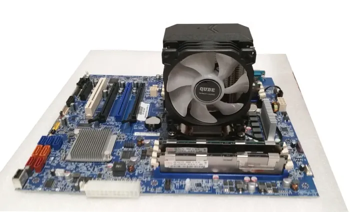 Комплект: Материнська плата Lenovo S30 + Intel Xeon E5-2650 v2 (8 (16) ядер по 2.6 - 3.4 GHz) + 16 GB DDR3 + Кулер QUBE б/в - зображення 2