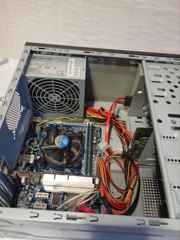 ПК Б-клас Gigabyte Tower / Intel Core i3-2120 (2 (4) ядра по 3.3 GHz) / 8 GB DDR3 / 320 GB HDD / nVidia GeForce GT 440, 1 GB GDDR3, 128-bit / DVD-RW / 350W б/в - зображення 7