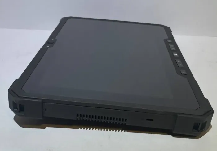 Захищений планшет Dell Latitude 7212 Rugged Extreme / 11,6'' (1920x1080) IPS / Intel Core i5-7300U (2 (4) ядра по 2,6 - 3,5 ГГц) / 16 ГБ DDR3 / 512 ГБ SSD / Intel HD Graphics 620 / WebCam б/в - зображення 8