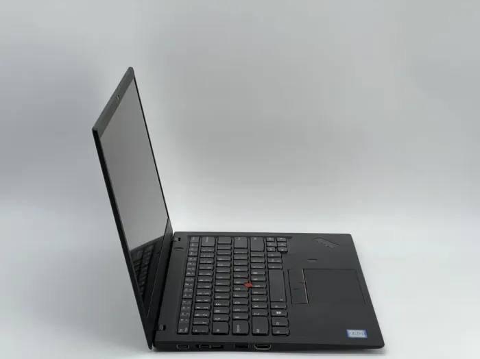 Ультрабук Lenovo ThinkPad X1 Carbon G6 / 14" (1920x1080) IPS / Intel Core i5-8350U (4 (8) ядра по 1.7 - 3.6 GHz) / 8 GB DDR3 / 240 GB SSD / Intel UHD Graphics 620 / WebCam б/в - зображення 3