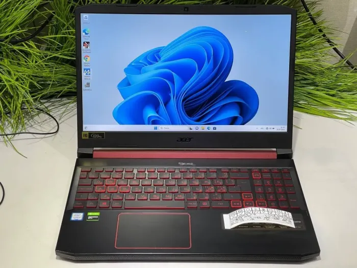 Ігровий ноутбук Acer Nitro 5 AN515-54 / 15.6" (1920x1080) IPS / Intel Core i5-9300H (4 (8) ядра по 2.4 - 4.1 GHz) / 8 GB DDR4 / 512 GB SSD / nVidia GeForce GTX 1650, 4 GB GDDR5, 128-bit / WebCam б/в - зображення 2