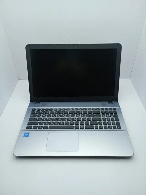 Ноутбук Asus X541 / 15.6" (1366x768) TN / Intel Pentium N4200 (4 ядра по 1.1 - 2.5 GHz) / 4 GB DDR3 / 120 GB SSD / Intel HD Graphics / WebCam б/в - зображення 2