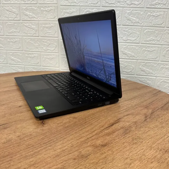 Ноутбук Б-клас Dell Latitude 3500 / 15.6" (1920x1080) TN / Intel Core i7-8565U (4 (8) ядра по 1.8 - 4.6 GHz) / 8 GB DDR4 / 256 GB SSD / nVidia GeForce MX130, 2 GB GDDR5, 64-bit / WebCam б/в - зображення 5