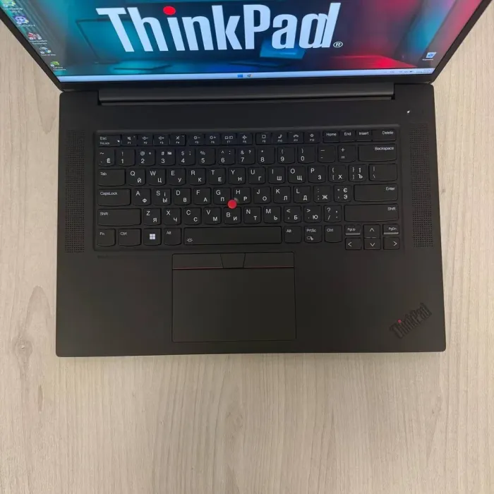 Ігровий ультрабук Lenovo ThinkPad P1 Gen 6 / 16" (2560x1600) IPS / Intel Core i9-13900H (14 (20) ядер по 2,6 - 5,4 ГГц) / 32 ГБ DDR5 / 1000 ГБ SSD NVMe / nVidia GeForce RTX 4090, 16 ГБ GDDR6, 256-біт / WebCam б/в - зображення 7