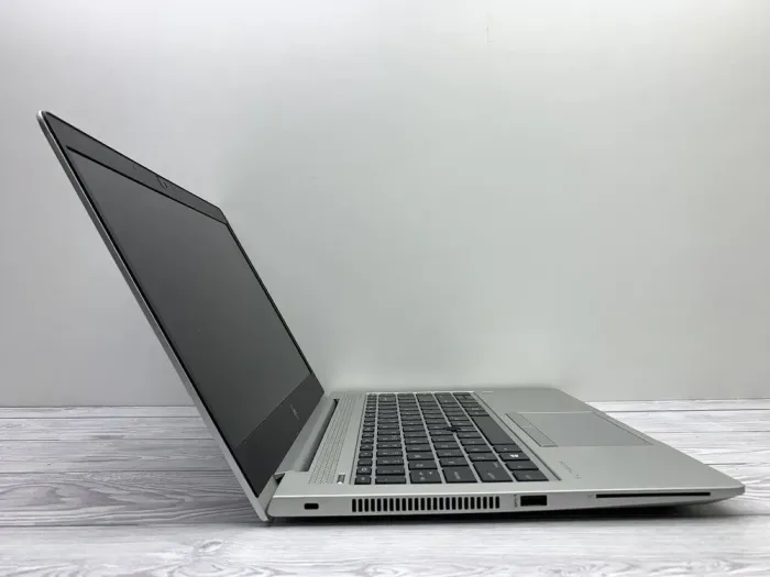 Ультрабук Б-клас HP EliteBook 745 G6 / 14" (1920x1080) IPS / AMD Ryzen 3 Pro 3300U (4 ядра по 2.1 - 3.5 GHz) / 8 GB DDR4 / 240 GB SSD / AMD Radeon RX Vega 6 Graphics / WebCam б/в - зображення 6