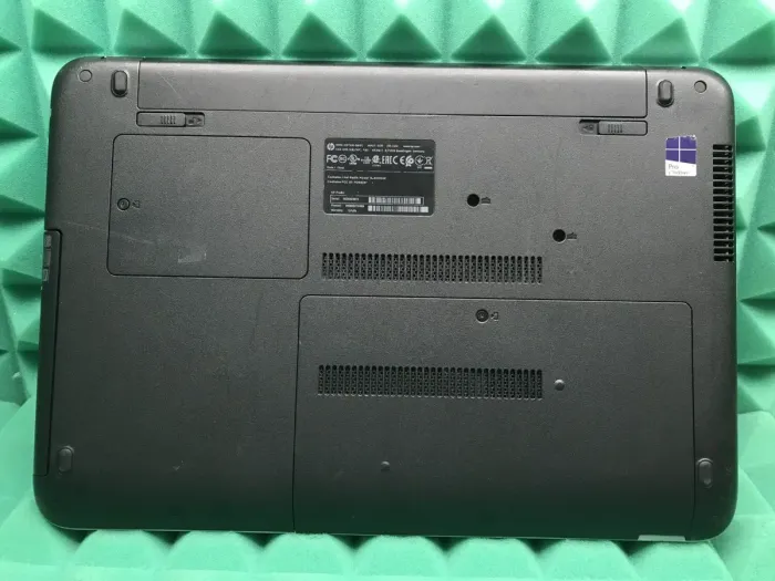 Ноутбук Б-клас HP ProBook 450 G3 / 15.6" TN Touch / Core i5-6200U (2(4) ядра по 2.3-2.8GHz) / 4GB DDR4 / 128GB SSD /HD Graphics 520 / WebCam / DVD-RW / HDMI б/в - зображення 6