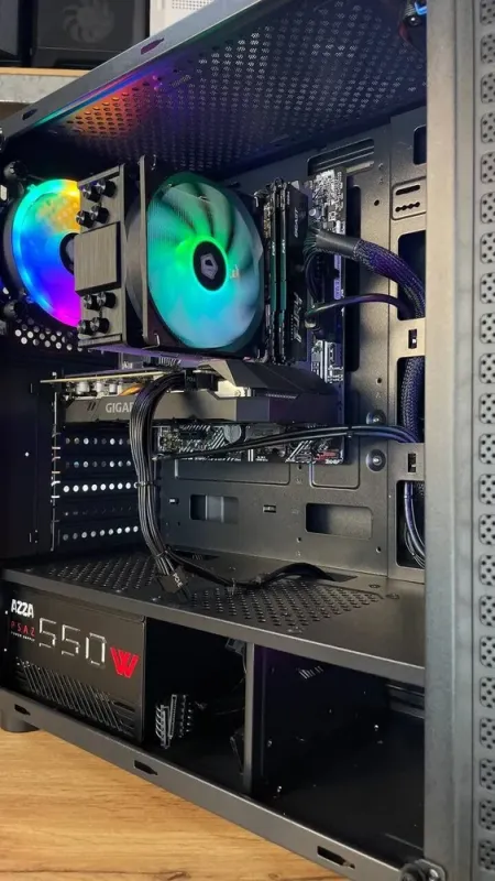 Ігровий ПК Qube Storm Black Tower / Intel Core i5-10400F (6 (12) ядер по 2.9 - 4.3 GHz) / 16 GB DDR4 / 1000 GB SSD M.2 / nVidia GeForce GTX 1660 Super, 6 GB GDDR6, 192-bit / 550W б/в - зображення 3