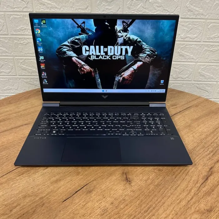 Ігровий ноутбук Б-клас HP Victus 16-d0013dx / 16.1" (1920x1080) IPS / Intel Core i7-9750H (6 (12) ядер по 2.6 - 4.5 GHz) / 8 GB DDR4 / 256 GB SSD / nVidia GeForce RTX 3050, 4 GB GDDR6, 128-bit / WebCam б/в - зображення 2