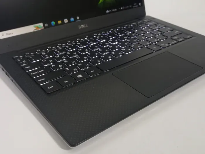 Ультрабук Б-клас Dell XPS 13 9343 / 13.3" IPS / Intel Core i5-5200U (2(4) ядра по 2.2-2.7GHz) / 8GB DDR3 / 256GB SSD / HD Graphics 5500 / WebCam / Mini DisplayPort б/в - зображення 4