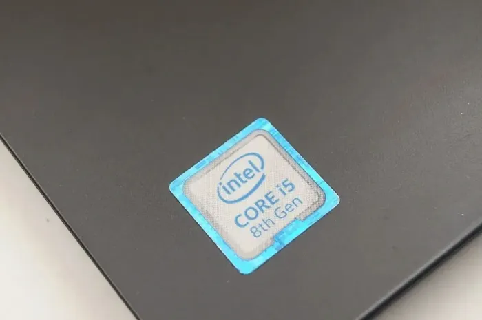 Ноутбук Lenovo ThinkPad L380 / 13.3" (1920x1080) IPS / Intel Core i5-8250U (4 (8) ядра по 1.6 - 3.4 GHz) / 8 GB DDR4 / 240 GB SSD / Intel UHD Graphics 620 / WebCam б/в - зображення 8