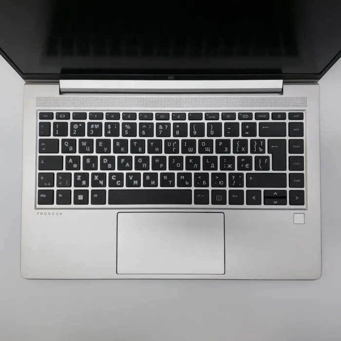 Ультрабук HP ProBook 445 G8 / 14" (1920x1080) IPS / AMD Ryzen 5 5600U (6 (12) ядер по 2.3 - 4.2 GHz) / 16 GB DDR4 / 256 GB SSD / Radeon Vega 7 Graphics / WebCam б/в - зображення 3